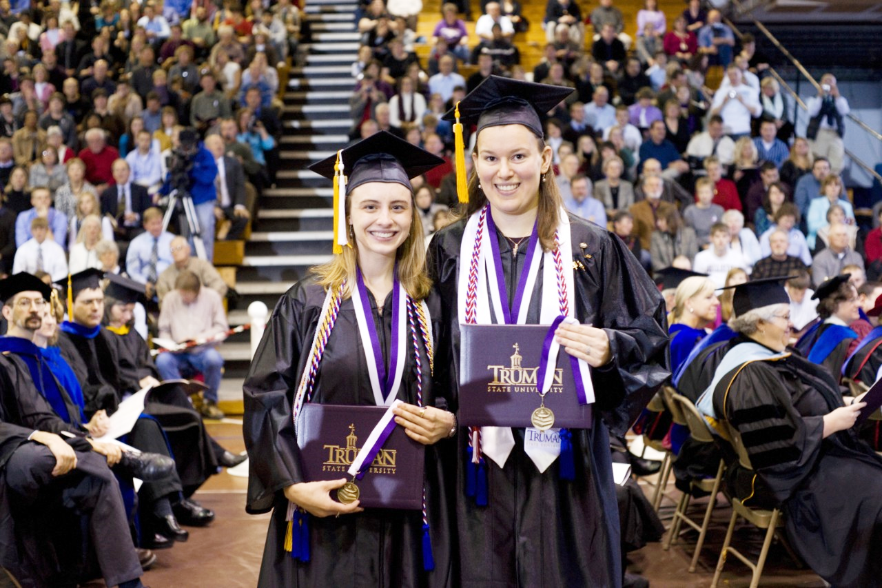 Honor Scholars at Commencement